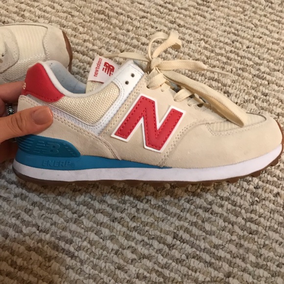 Hardly used New Balances - Picture 1 of 4